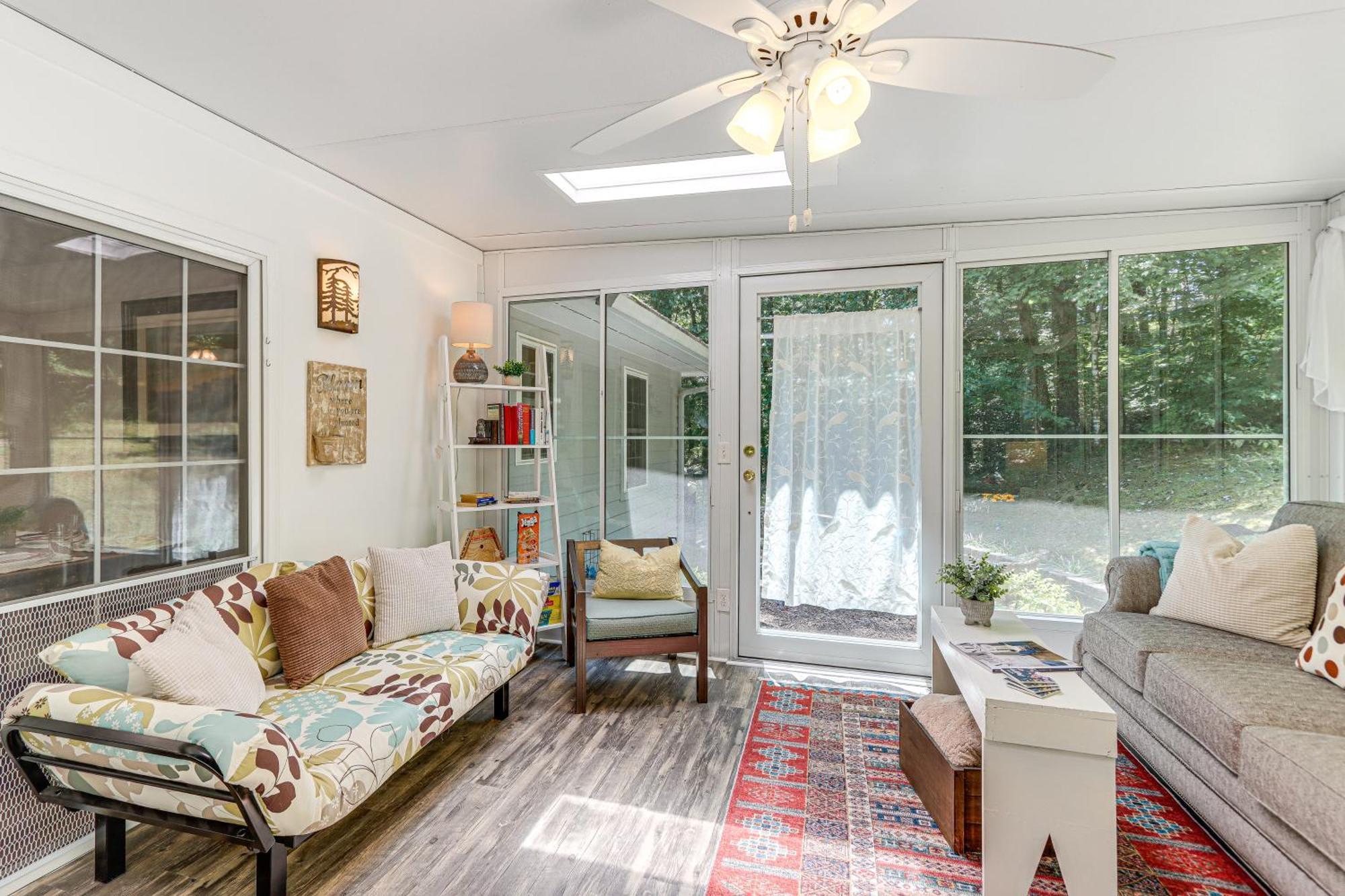 Pet-Friendly Home With Hot Tub In Blue Ridge! Екстериор снимка