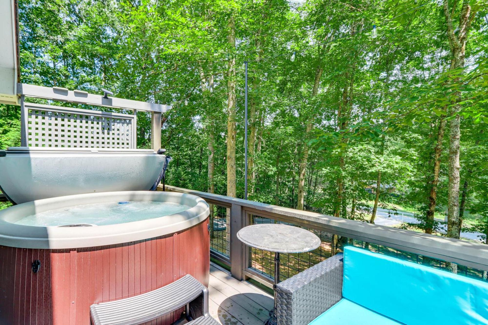 Pet-Friendly Home With Hot Tub In Blue Ridge! Екстериор снимка